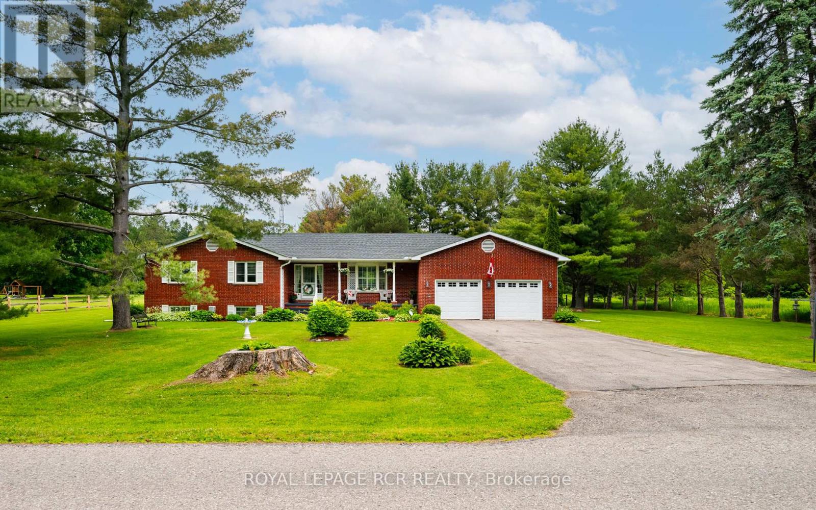 Property at 2534 HIGHPOINT SIDE ROAD image 2