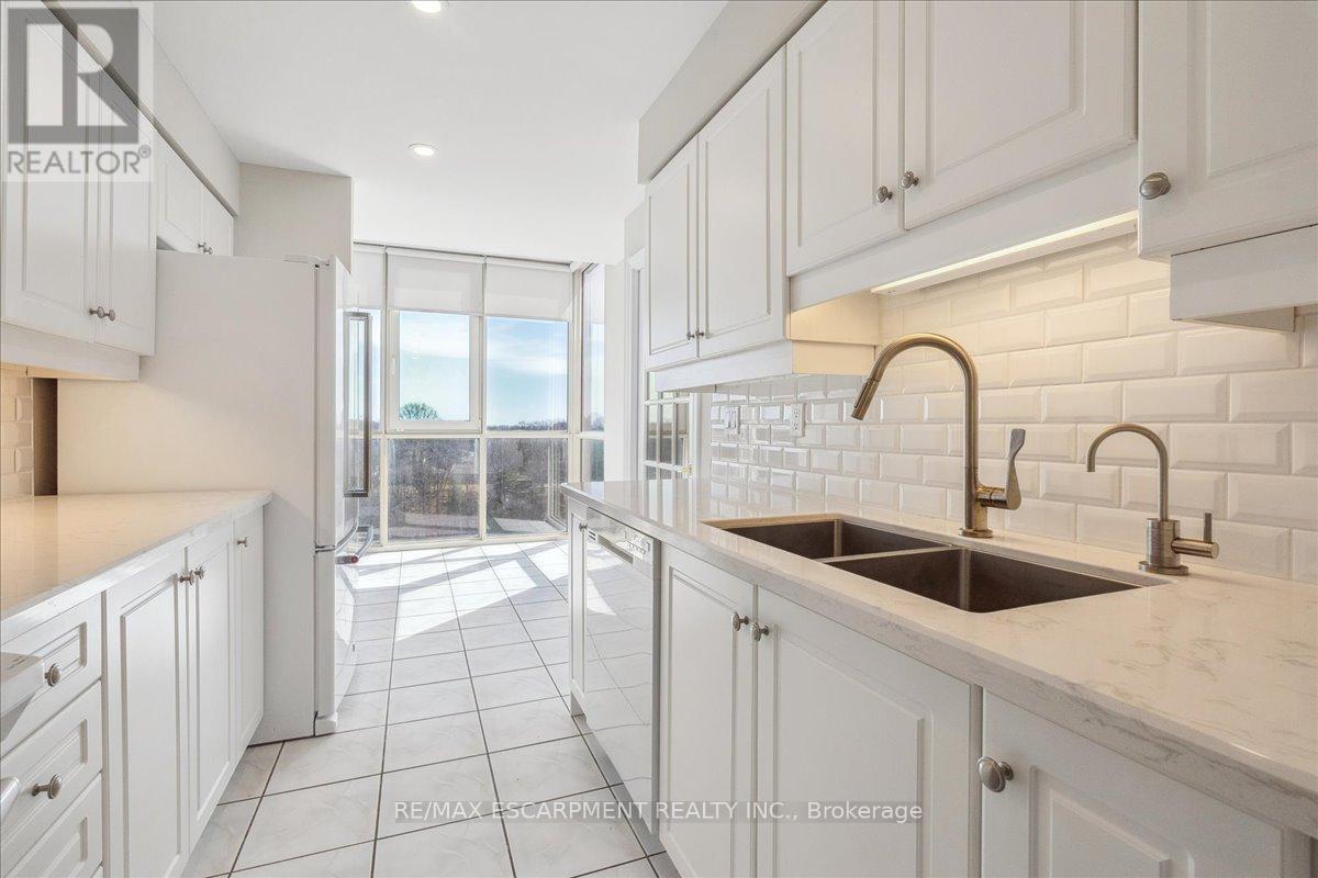 Property at 603 - 60 OLD MILL ROAD image 4