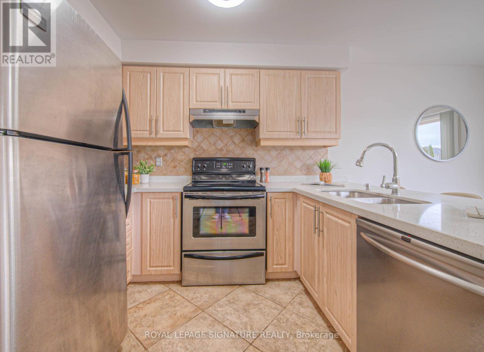 93 Wheatland Drive, Cambridge, Ontario  N1P 1C5 - Photo 12 - X12081040