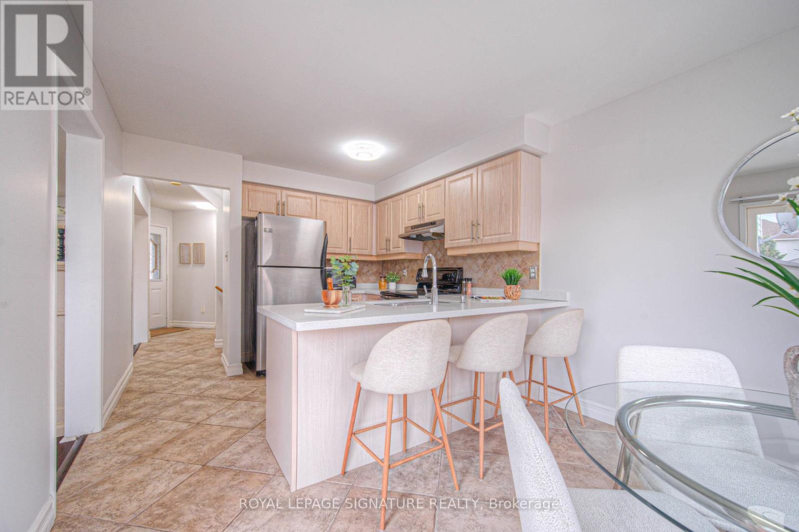 93 Wheatland Drive, Cambridge, Ontario  N1P 1C5 - Photo 17 - X12081040