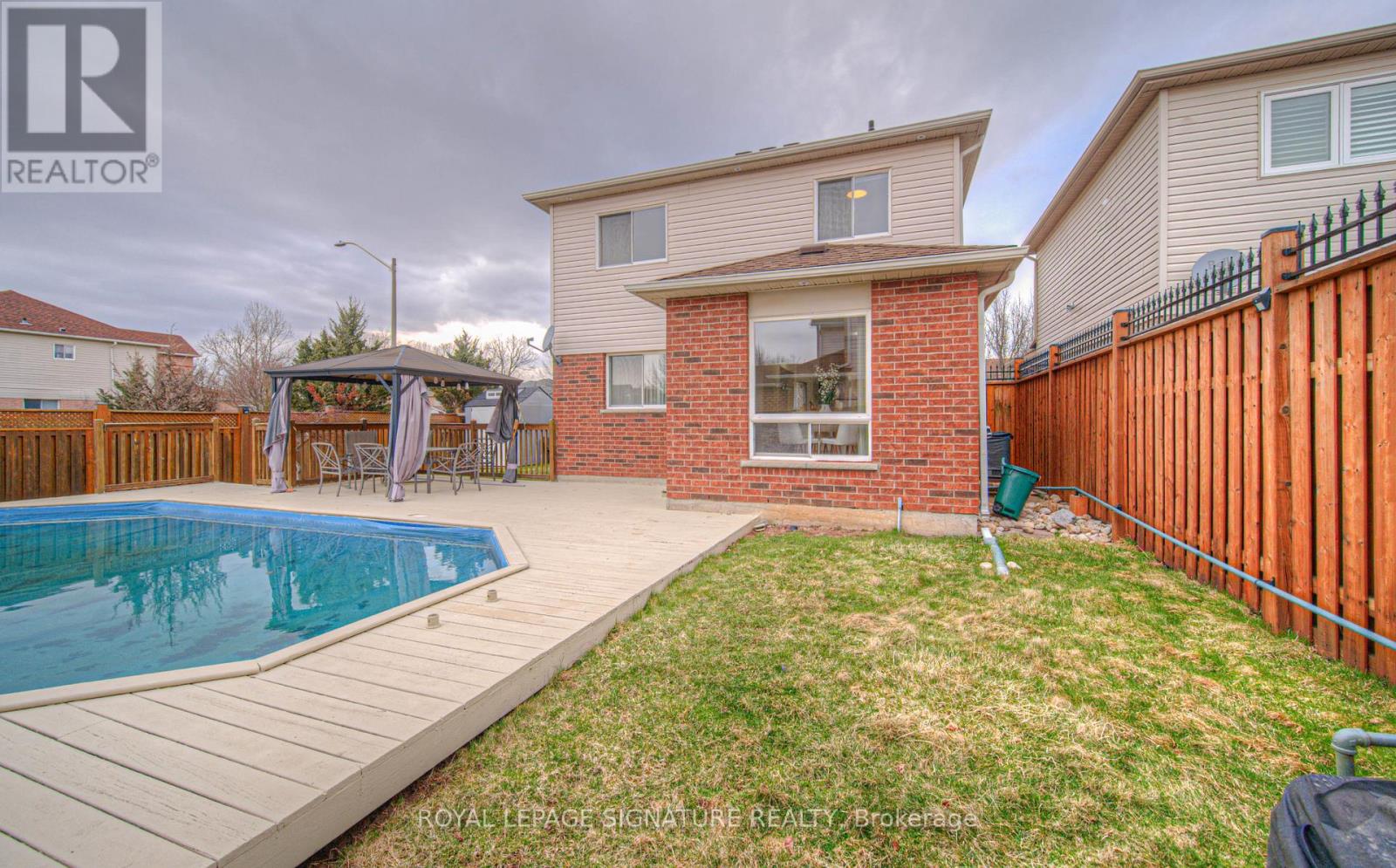 93 Wheatland Drive, Cambridge, Ontario  N1P 1C5 - Photo 38 - X12081040