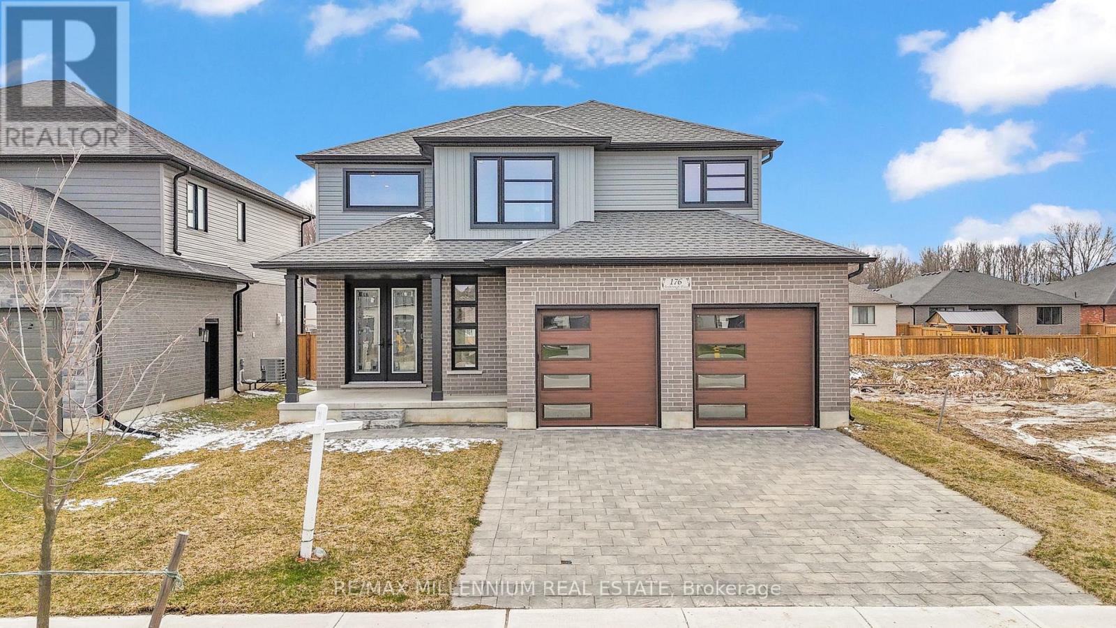 176 FOXBOROUGH PLACE, Thames Centre, Ontario