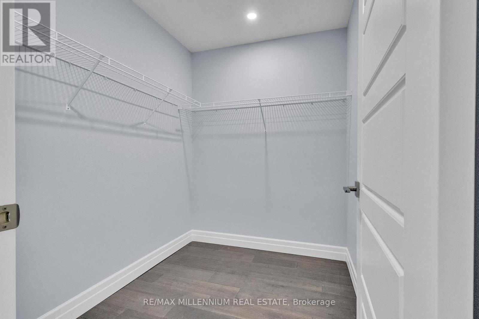 176 Foxborough Place, Thames Centre, Ontario  N0M 2P0 - Photo 20 - X12081135