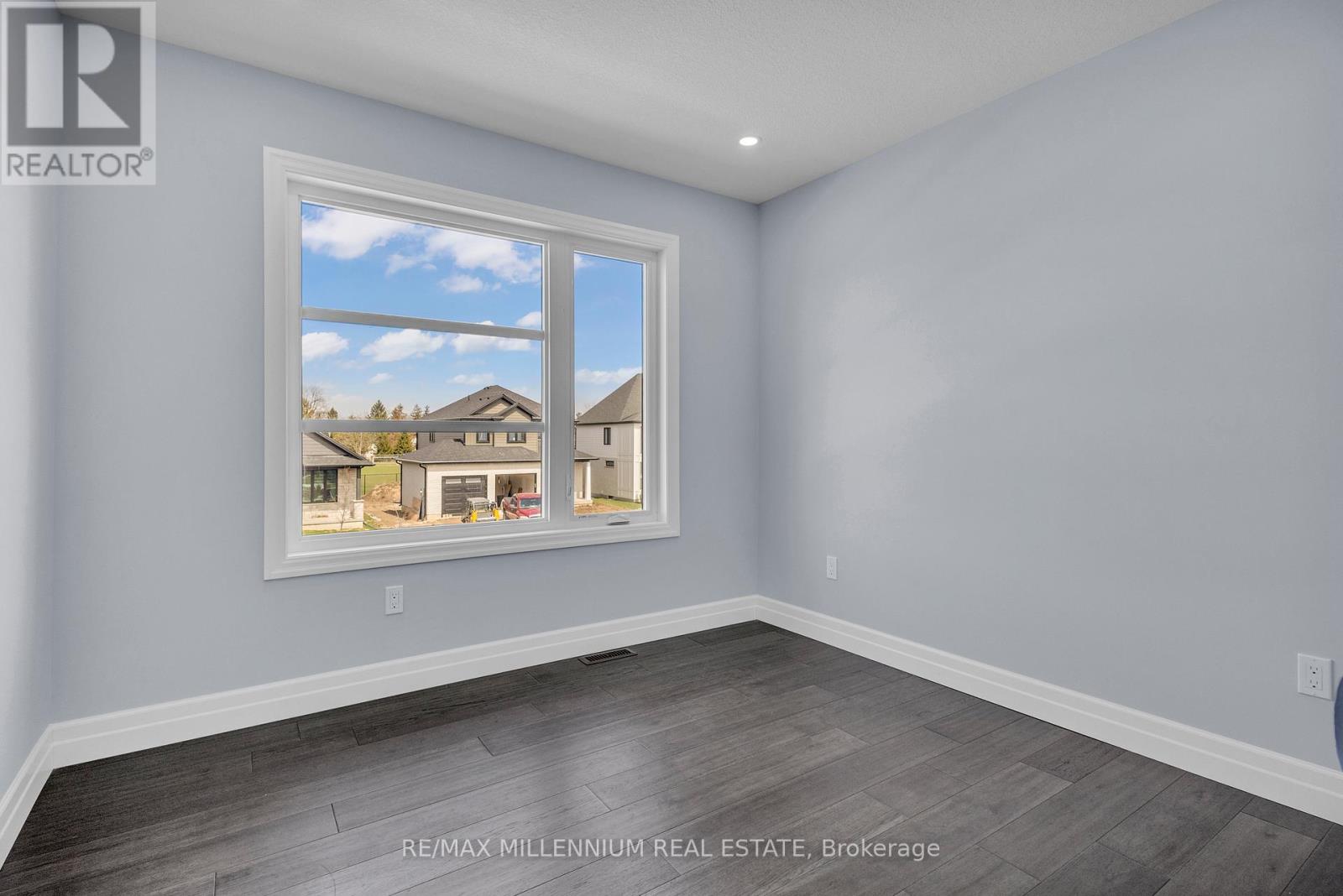 176 Foxborough Place, Thames Centre, Ontario  N0M 2P0 - Photo 27 - X12081135