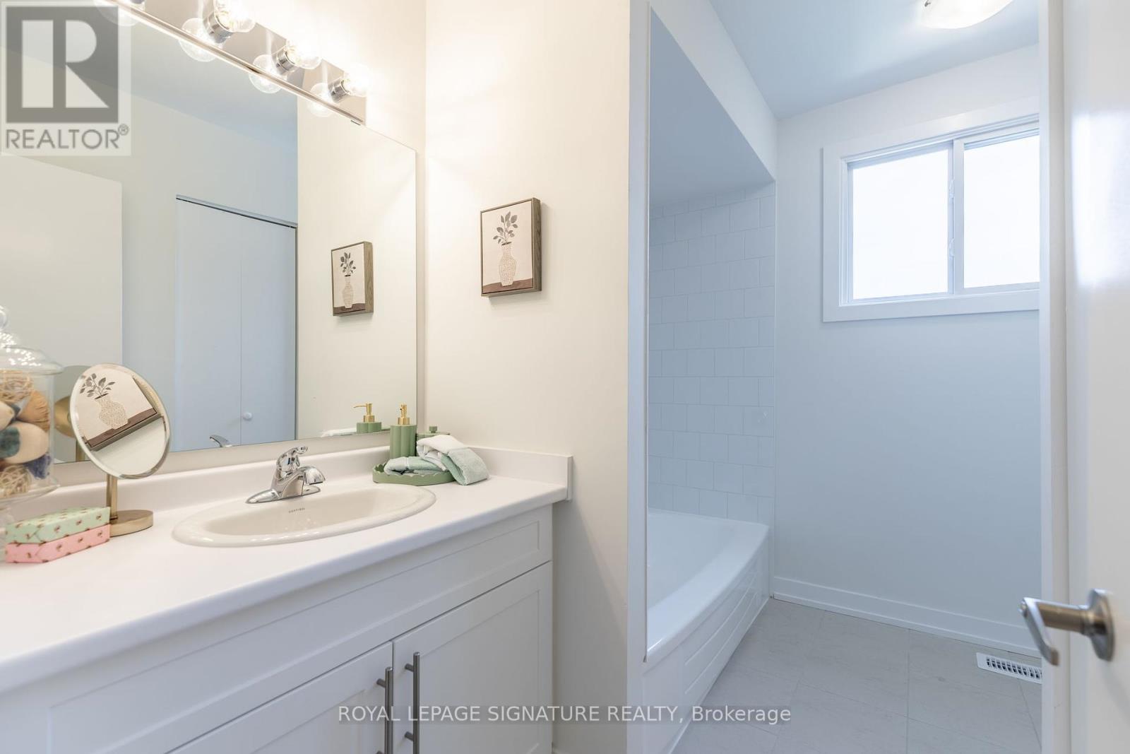 49 - 88 Tunbridge Crescent, Hamilton, Ontario  L8W 1L3 - Photo 18 - X12081213
