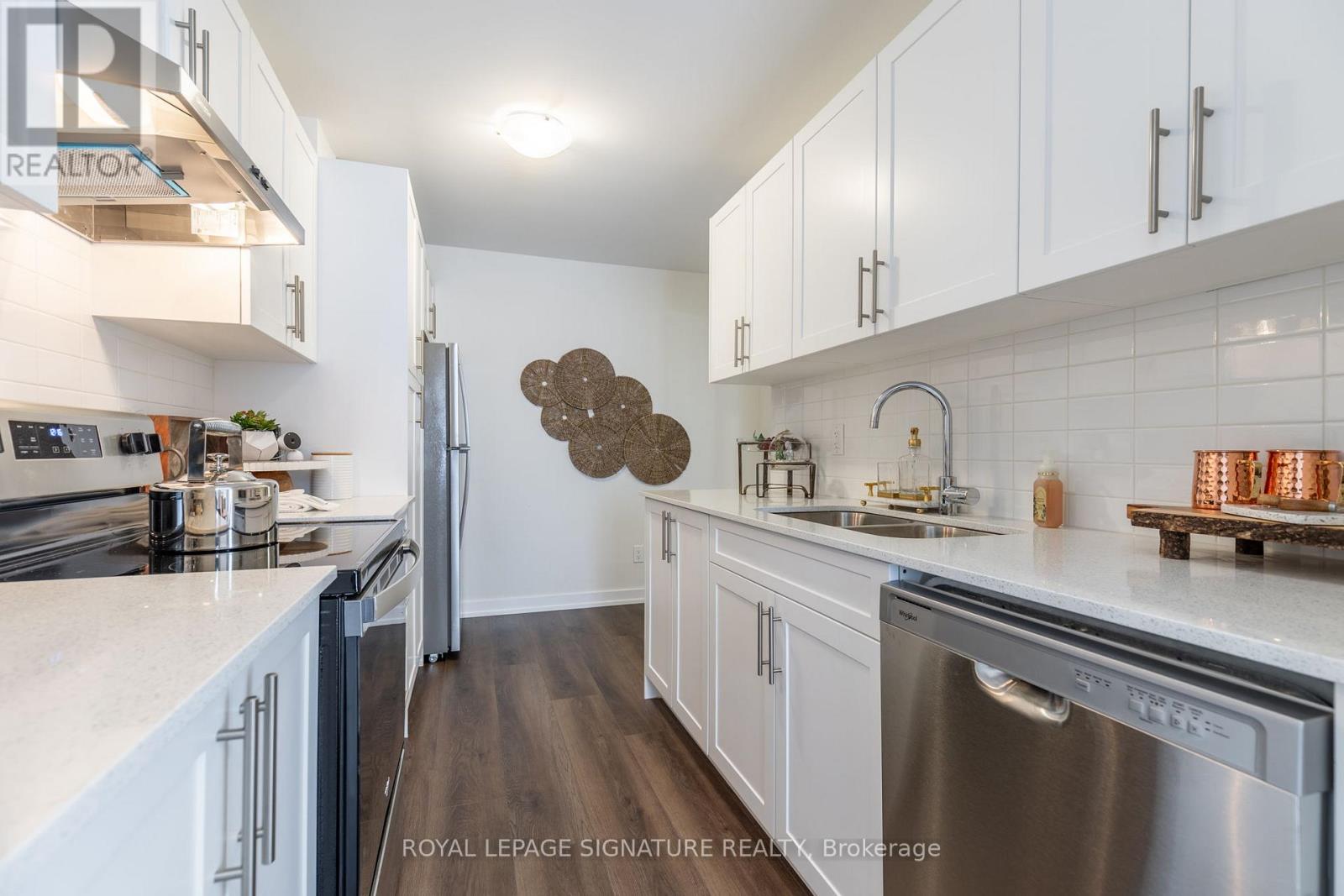 49 - 88 Tunbridge Crescent, Hamilton, Ontario  L8W 1L3 - Photo 8 - X12081213