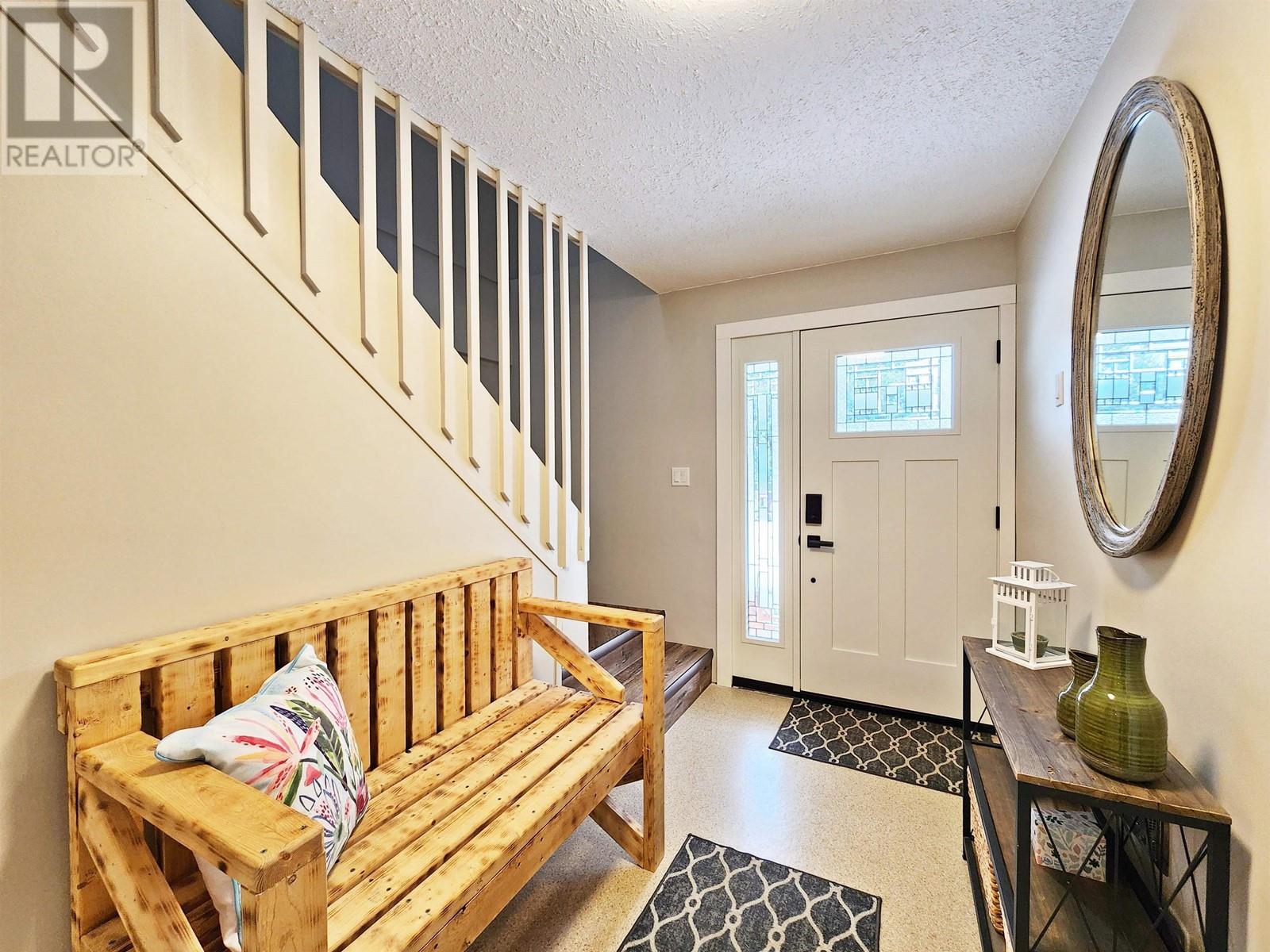Property at 162 N GROSZ ROAD image 3