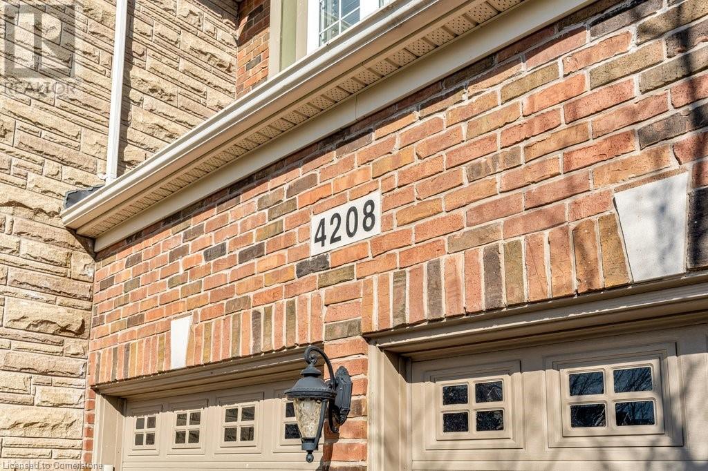 Property at 4208 KANE Crescent image 3