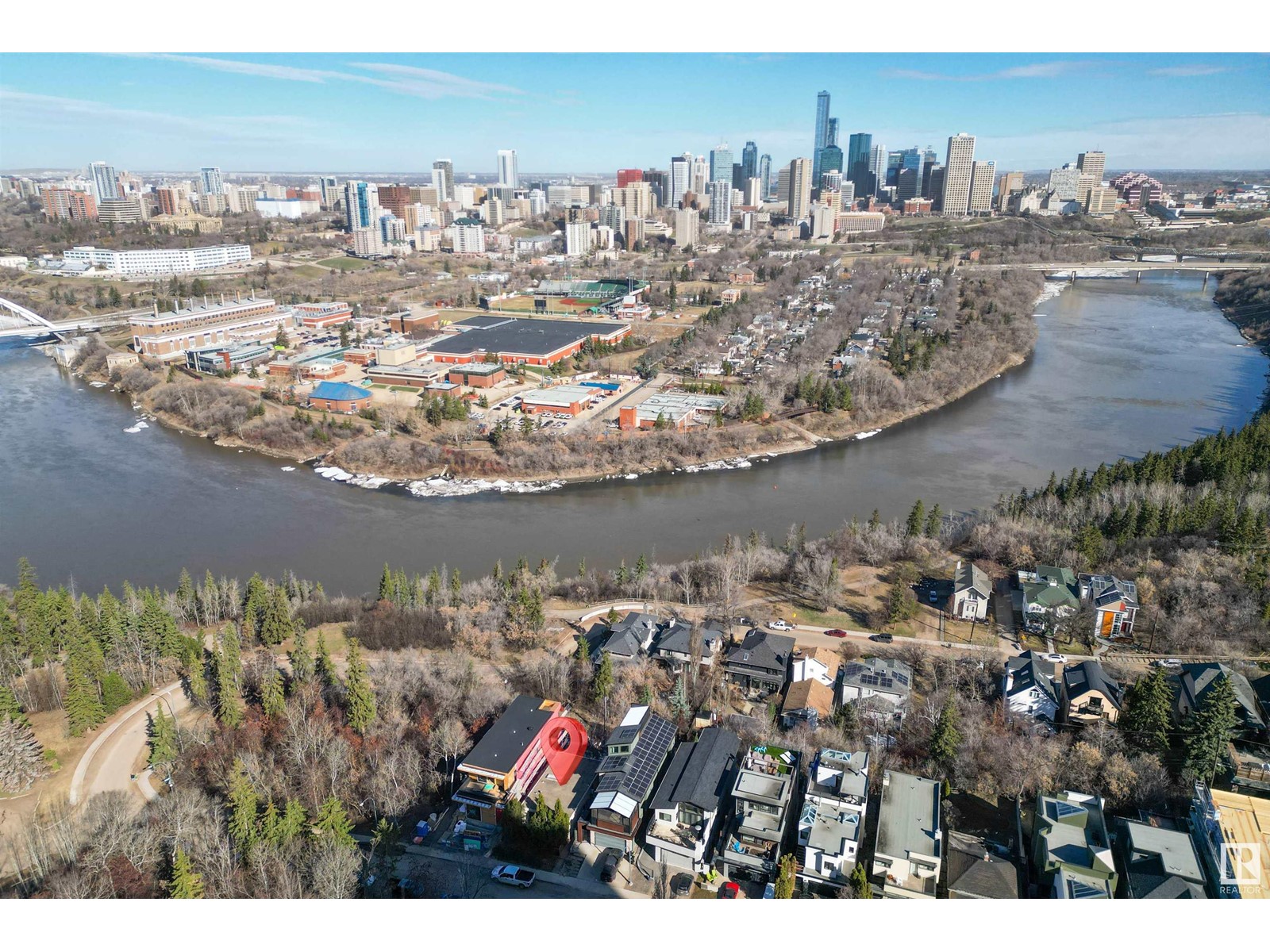 10068 90 Av Nw, Edmonton, Alberta  T6E 4X1 - Photo 2 - E4430741