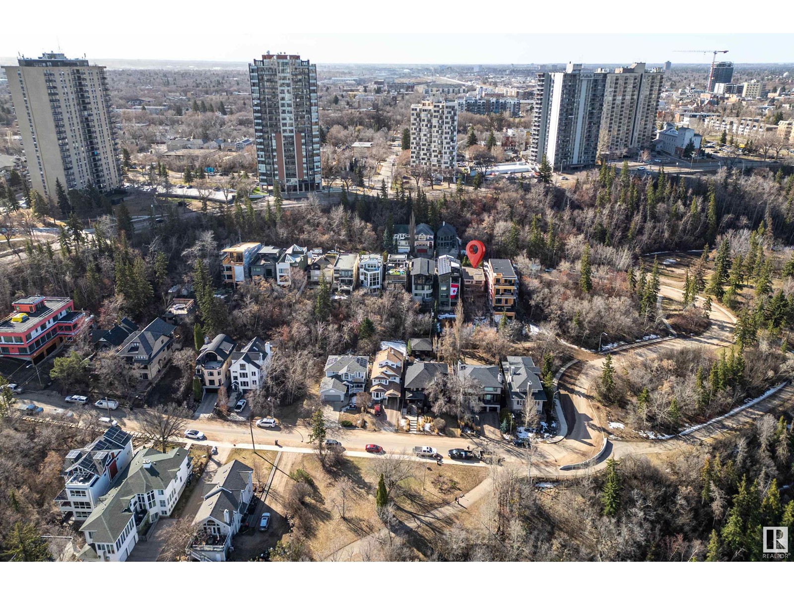 10068 90 Av Nw, Edmonton, Alberta  T6E 4X1 - Photo 1 - E4430741