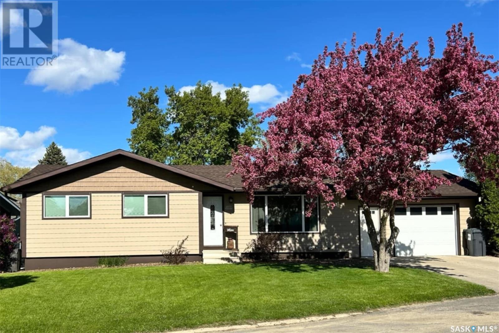 524 Rupert BAY, Esterhazy, Saskatchewan