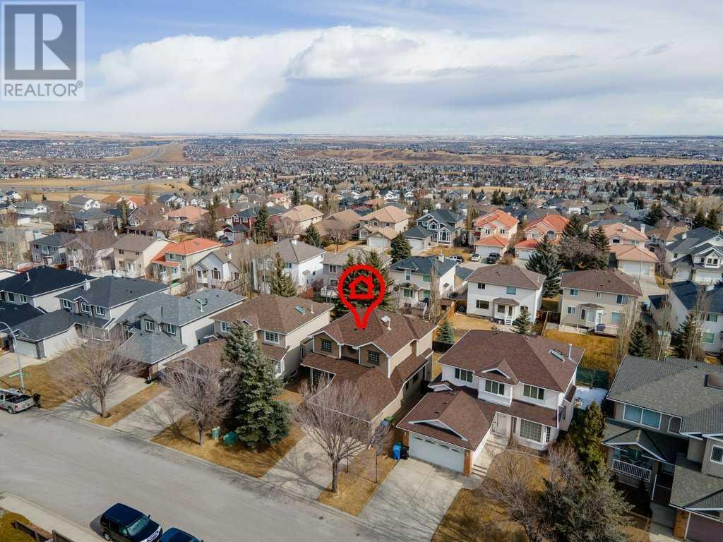 Property at 83 Edgebrook Circle NW image 3