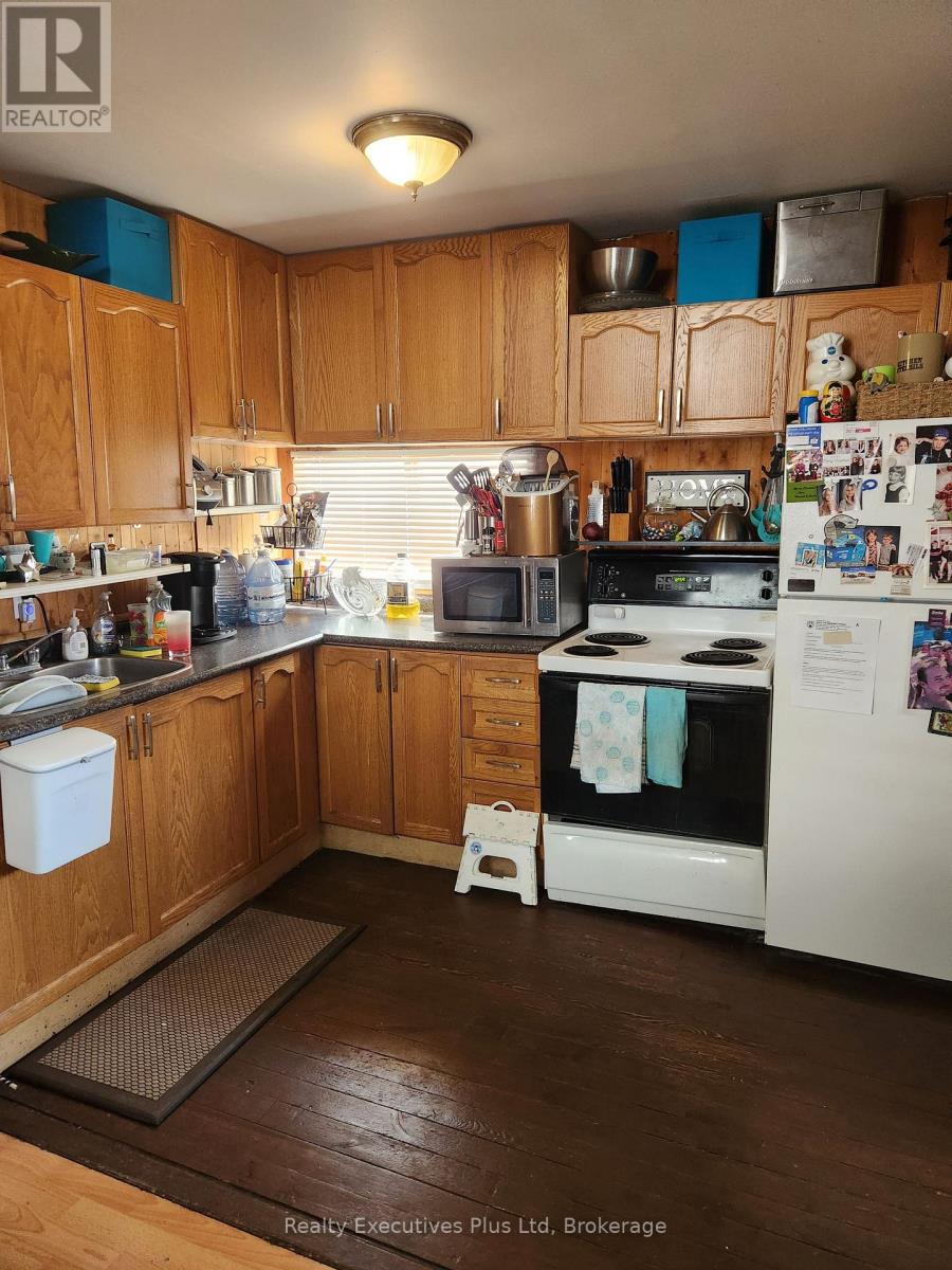 Property at 48 TINY BEACHES ROAD N image 4