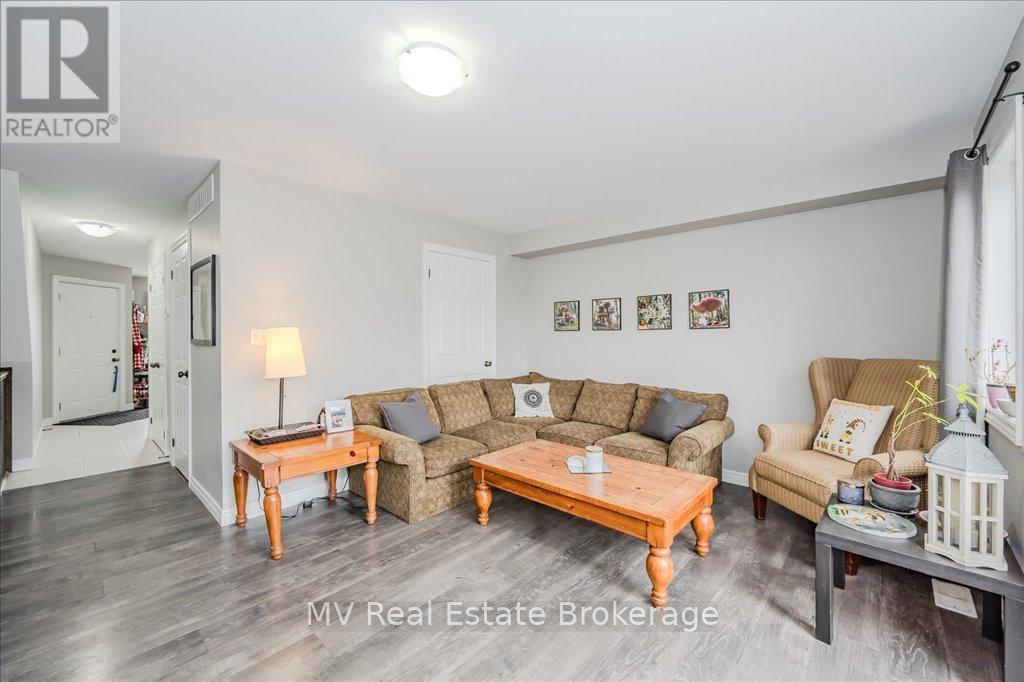 2b - 85 Mullin Drive, Guelph, Ontario  N1E 0R4 - Photo 8 - X12081222