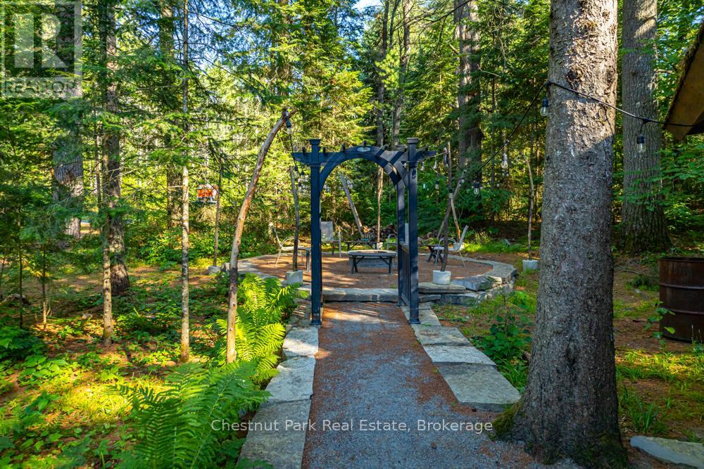 649 Balsam Chutes Road, Huntsville, Ontario  P0B 1L0 - Photo 36 - X12081248