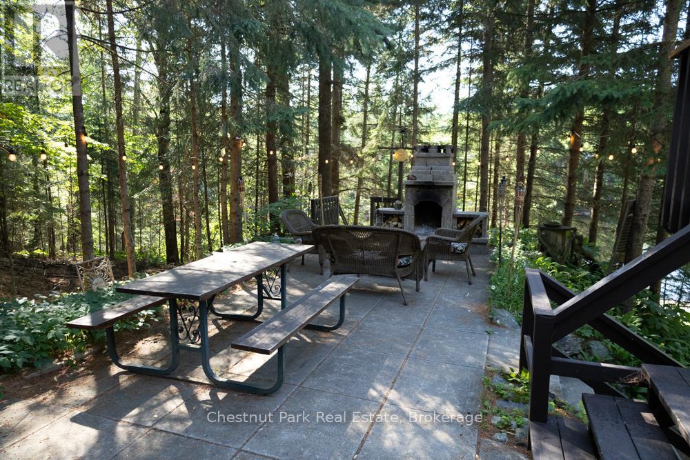 649 Balsam Chutes Road, Huntsville, Ontario  P0B 1L0 - Photo 8 - X12081248