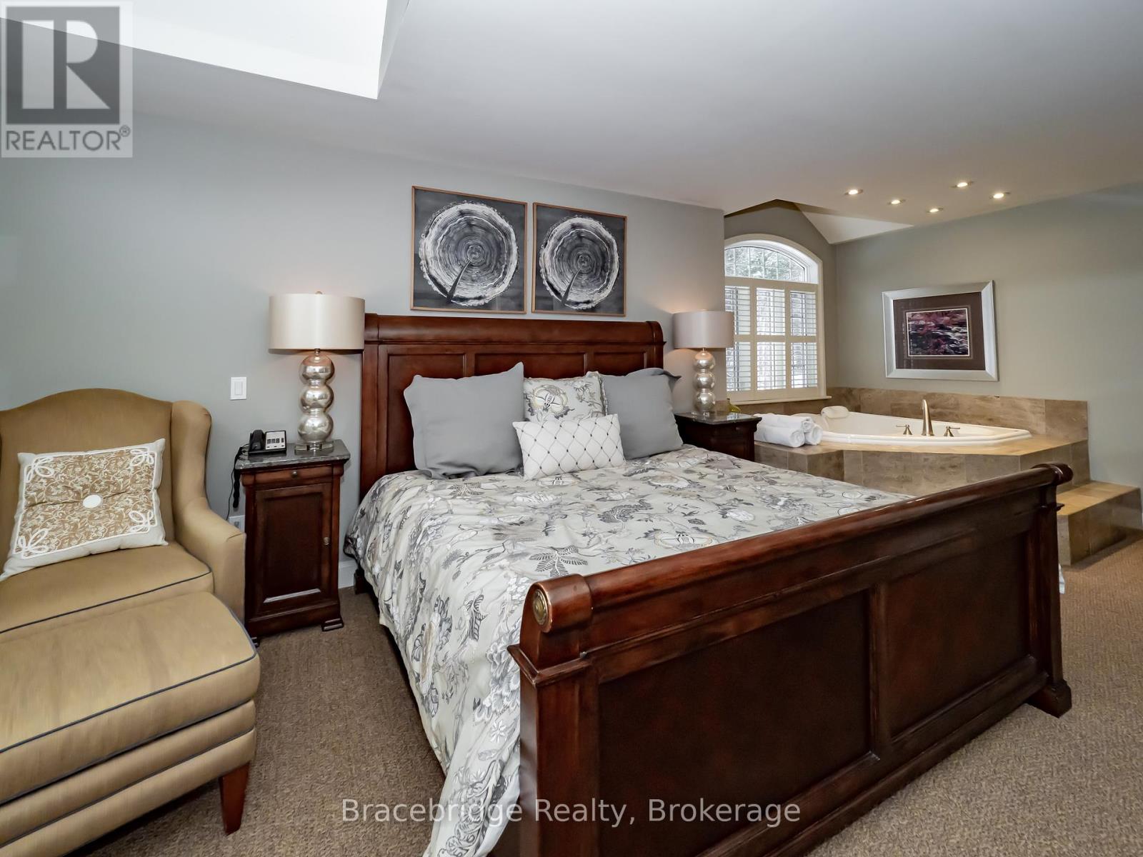 Carling 9 W8 - 3876 Muskoka Road 118 Highway W, Muskoka Lakes, Ontario  P0B 1J0 - Photo 21 - X12081254
