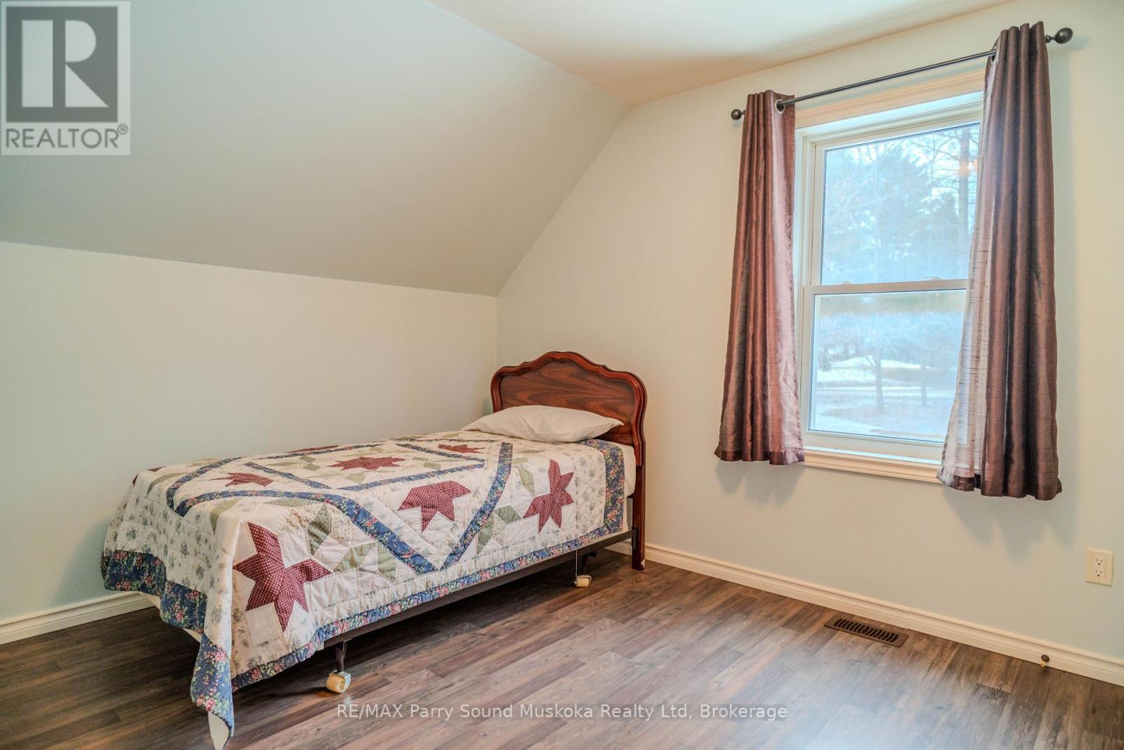 21 Rankin Lake Road, Seguin, Ontario  P2A 0B2 - Photo 29 - X12081280