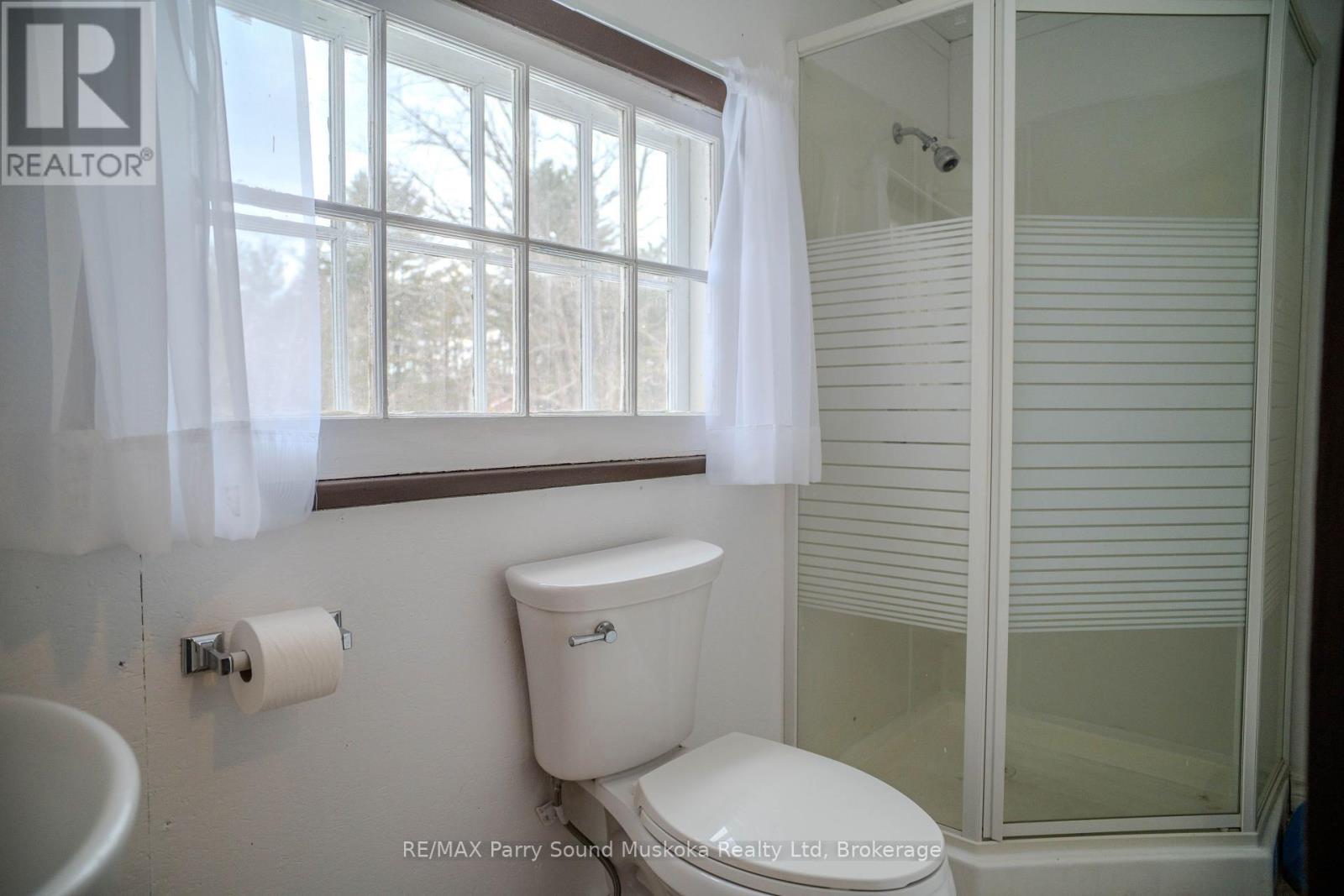 21 Rankin Lake Road, Seguin, Ontario  P2A 0B2 - Photo 40 - X12081280