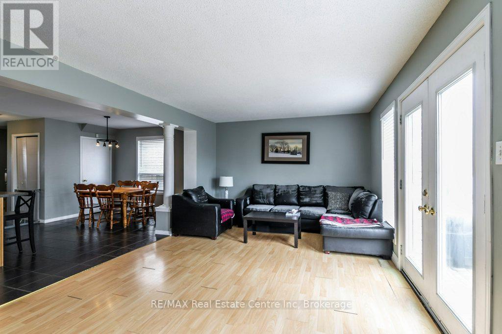71 Milson Crescent, Guelph, Ontario  N1C 1G7 - Photo 18 - X12081282