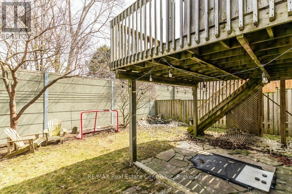 71 Milson Crescent, Guelph, Ontario  N1C 1G7 - Photo 41 - X12081282