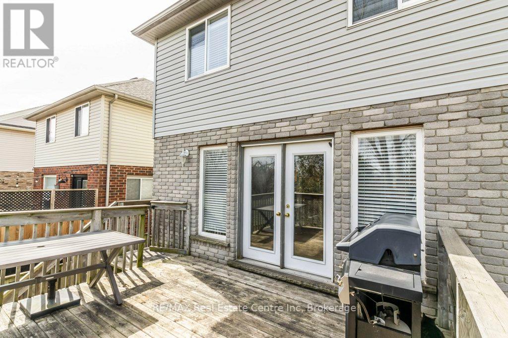 71 Milson Crescent, Guelph, Ontario  N1C 1G7 - Photo 43 - X12081282