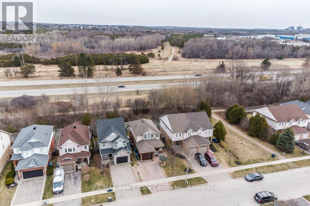 71 Milson Crescent, Guelph, Ontario  N1C 1G7 - Photo 46 - X12081282