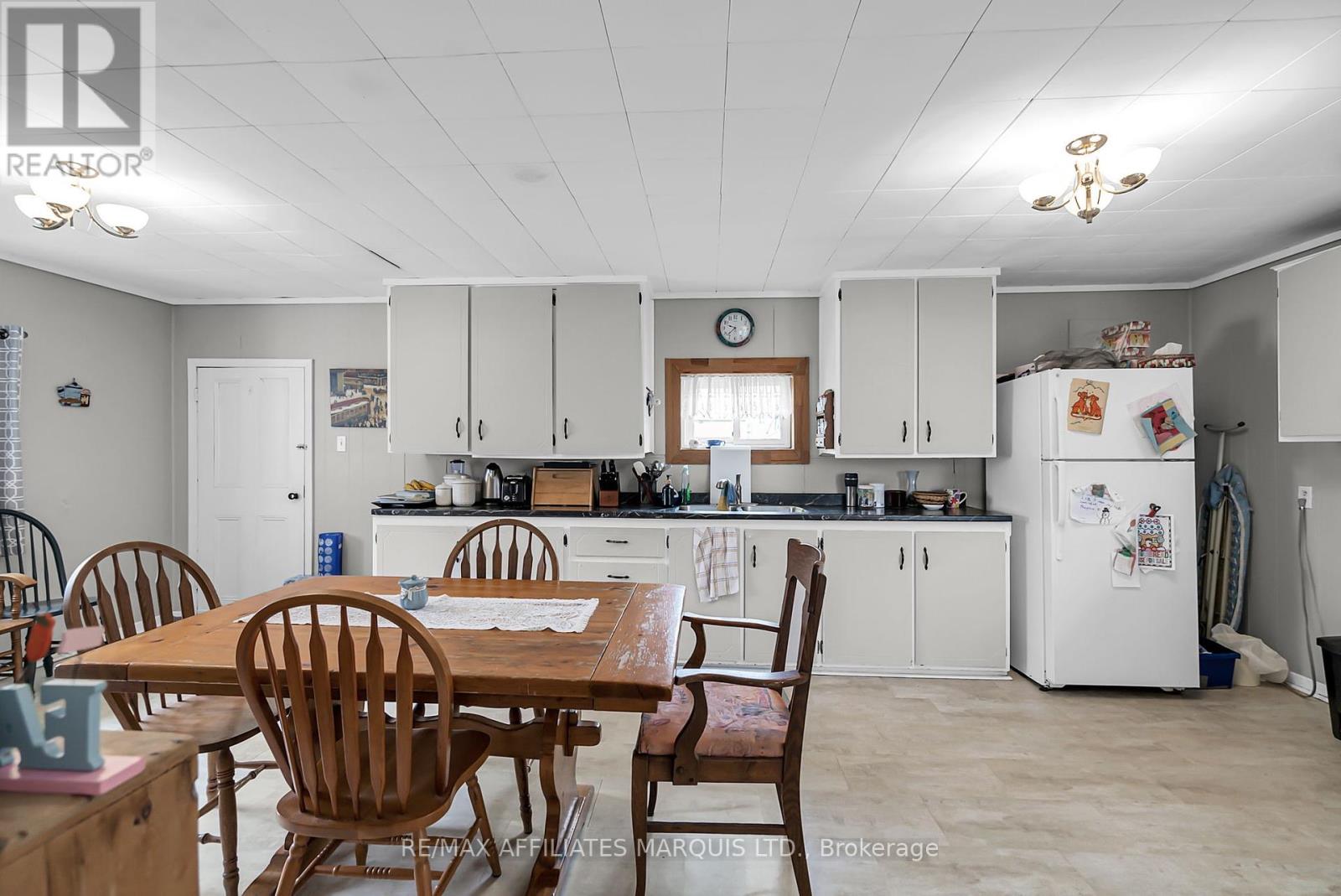 7 Spruce Street, South Glengarry, Ontario  K0C 1N0 - Photo 14 - X12081184