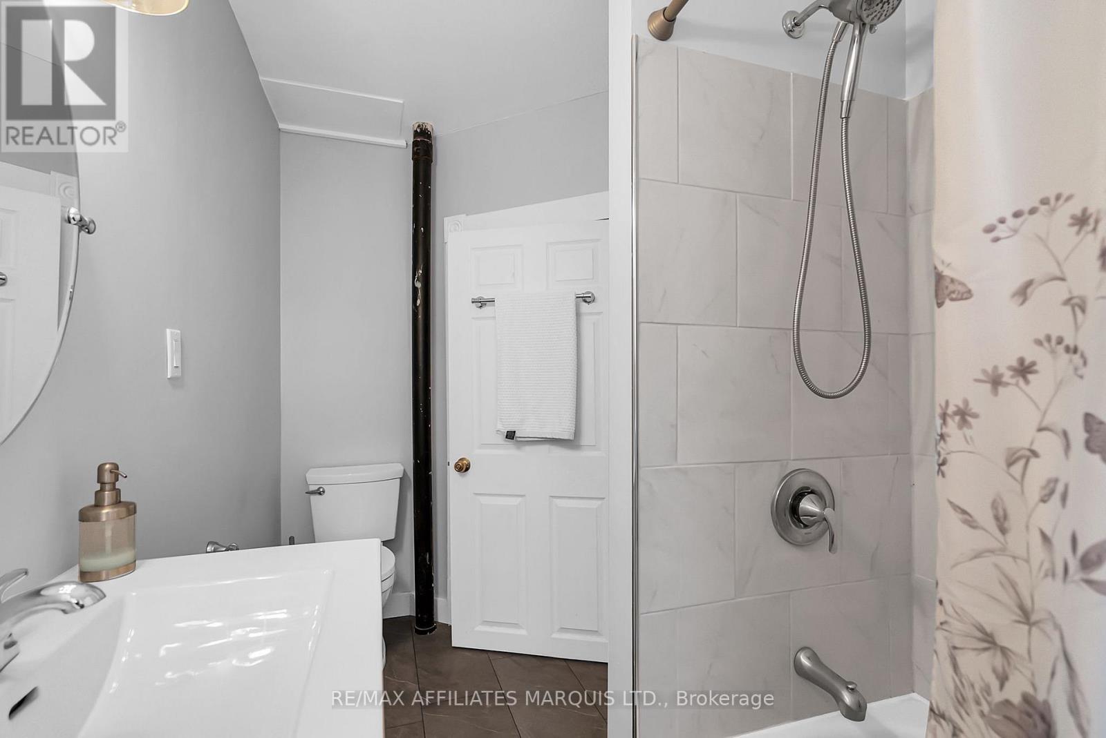 7 Spruce Street, South Glengarry, Ontario  K0C 1N0 - Photo 24 - X12081184
