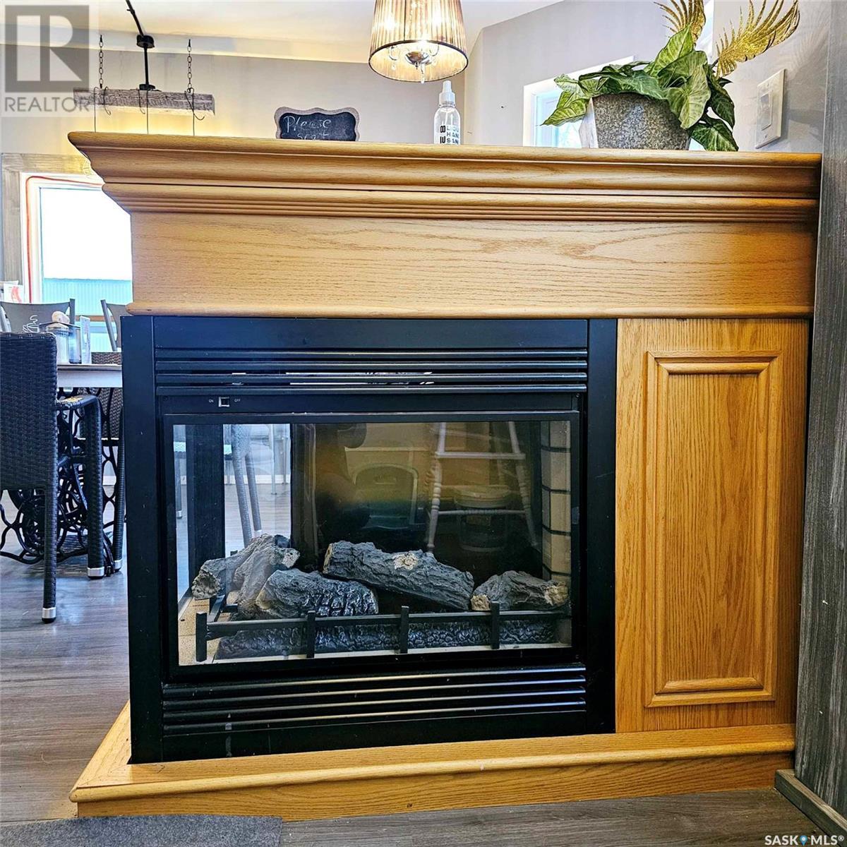 702 Main Street, Broadview, Saskatchewan  S0G 0K0 - Photo 3 - SK995461