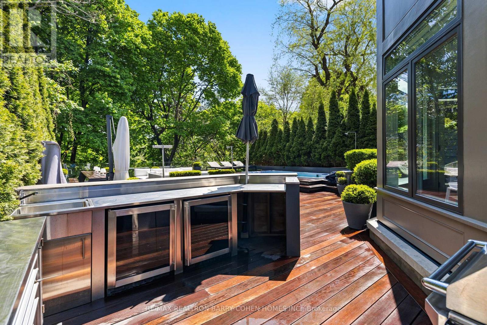215 Lonsmount Drive, Toronto, Ontario  M5P 2Y6 - Photo 44 - C12081142