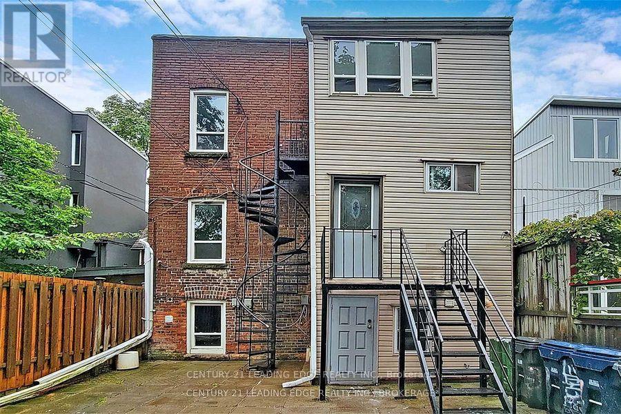 Bsmt - 233 Borden Street, Toronto, Ontario  M5S 2N5 - Photo 3 - C12081255