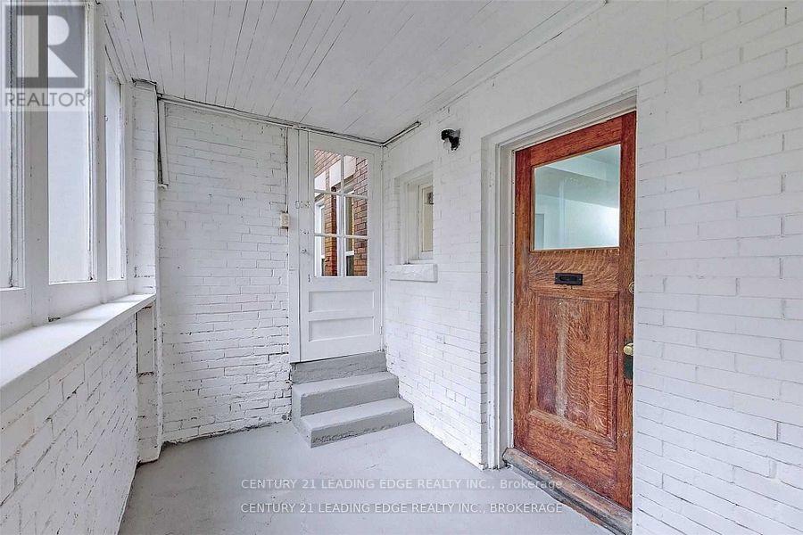 Bsmt - 233 Borden Street, Toronto, Ontario  M5S 2N5 - Photo 4 - C12081255
