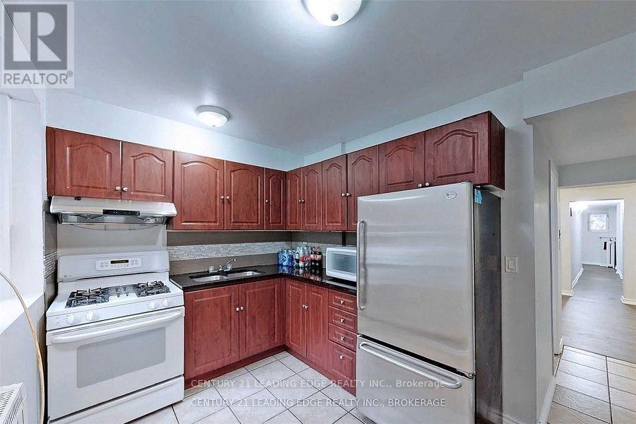 Bsmt - 233 Borden Street, Toronto, Ontario  M5S 2N5 - Photo 6 - C12081255
