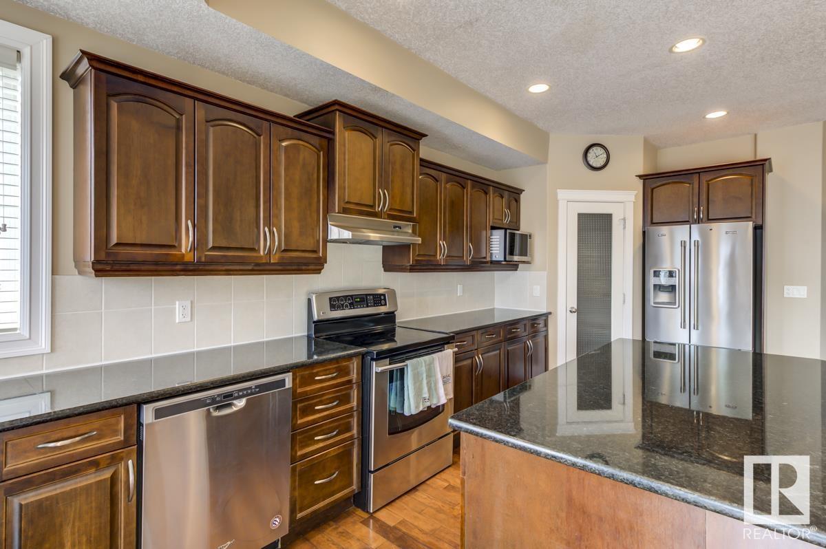 Property at 5325 60 ST image 3