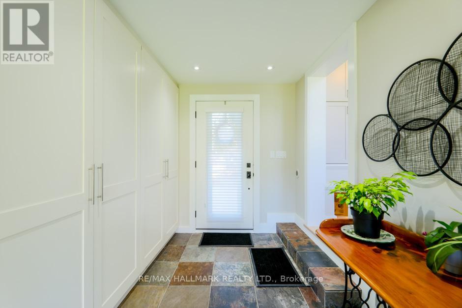 Property at 12 GUILDCREST DRIVE image 3