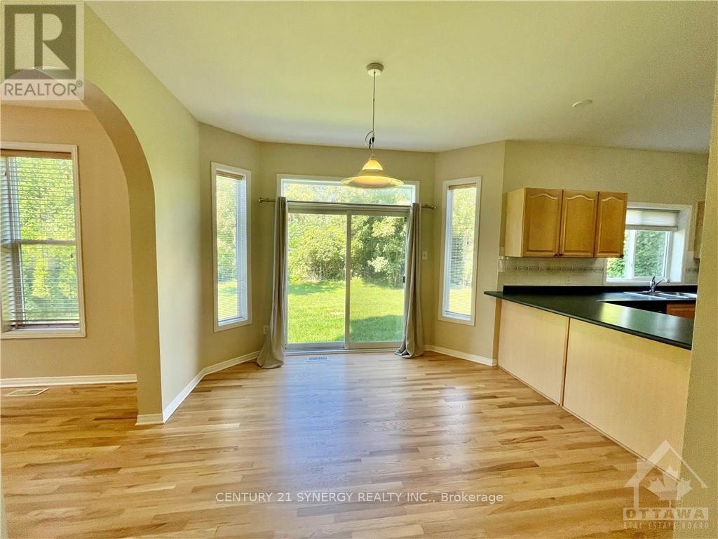 149 Insmill Crescent, Ottawa, Ontario  K2T 1G2 - Photo 10 - X12081176