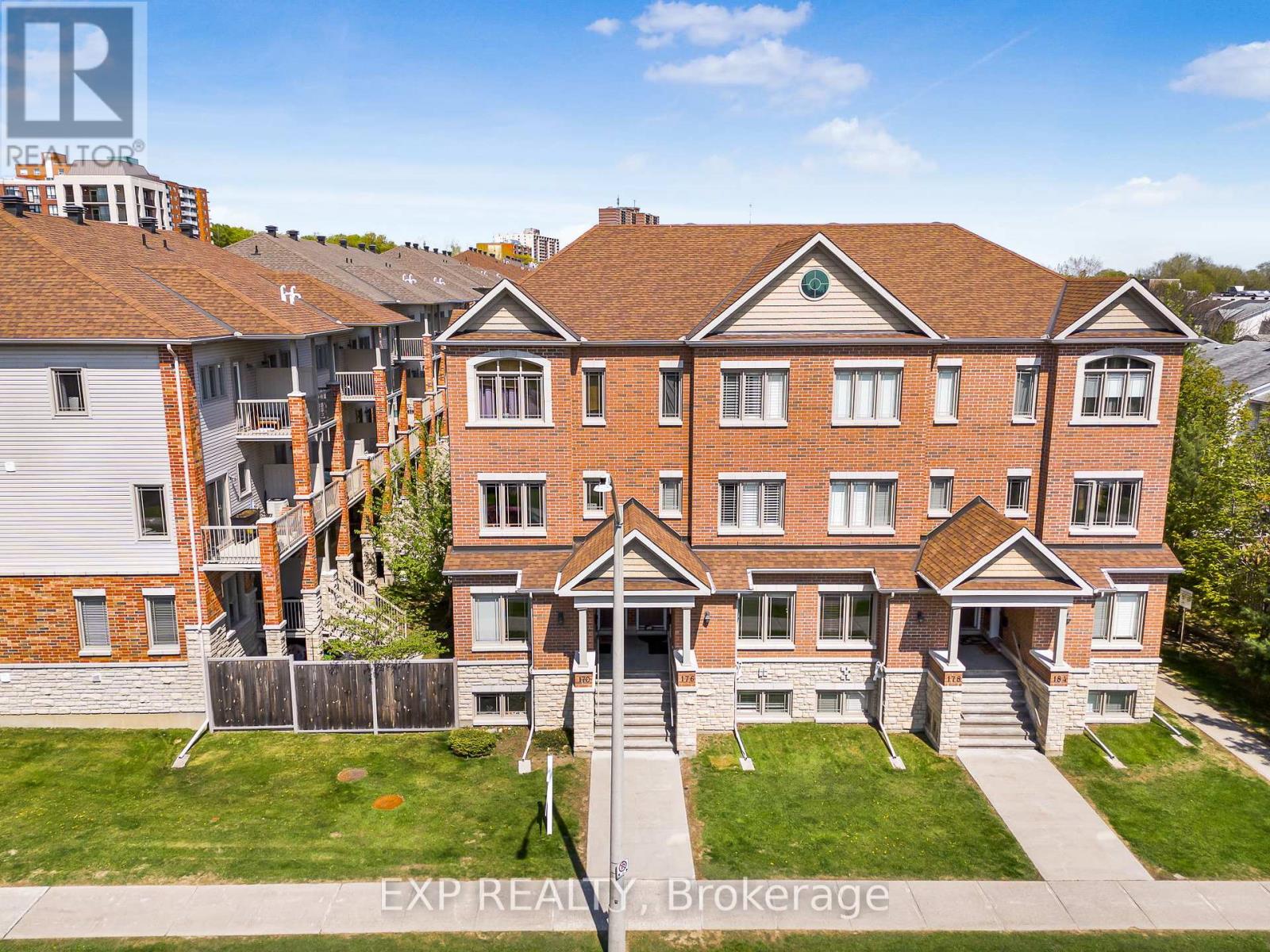 18 - 176 Den Haag Drive, Ottawa, Ontario  K1K 2V7 - Photo 24 - X12081267