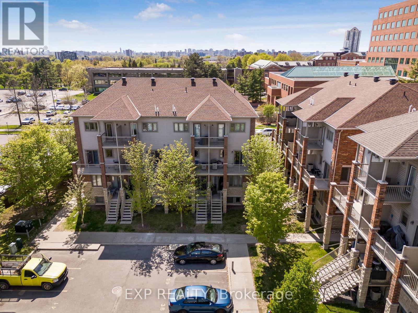18 - 176 Den Haag Drive, Ottawa, Ontario  K1K 2V7 - Photo 26 - X12081267