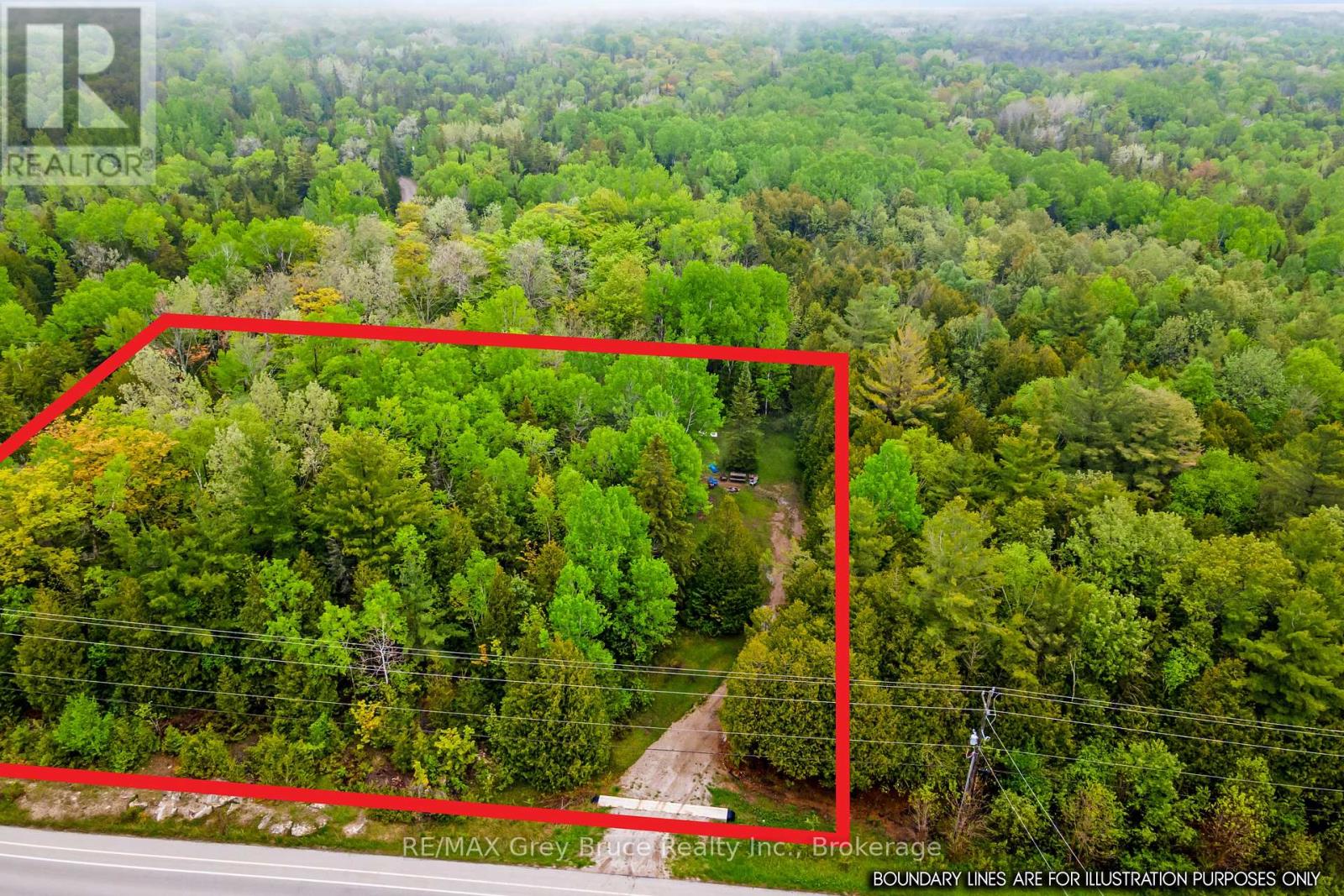 6726 Highway 6, Northern Bruce Peninsula, Ontario  N0H 2R0 - Photo 38 - X11955886