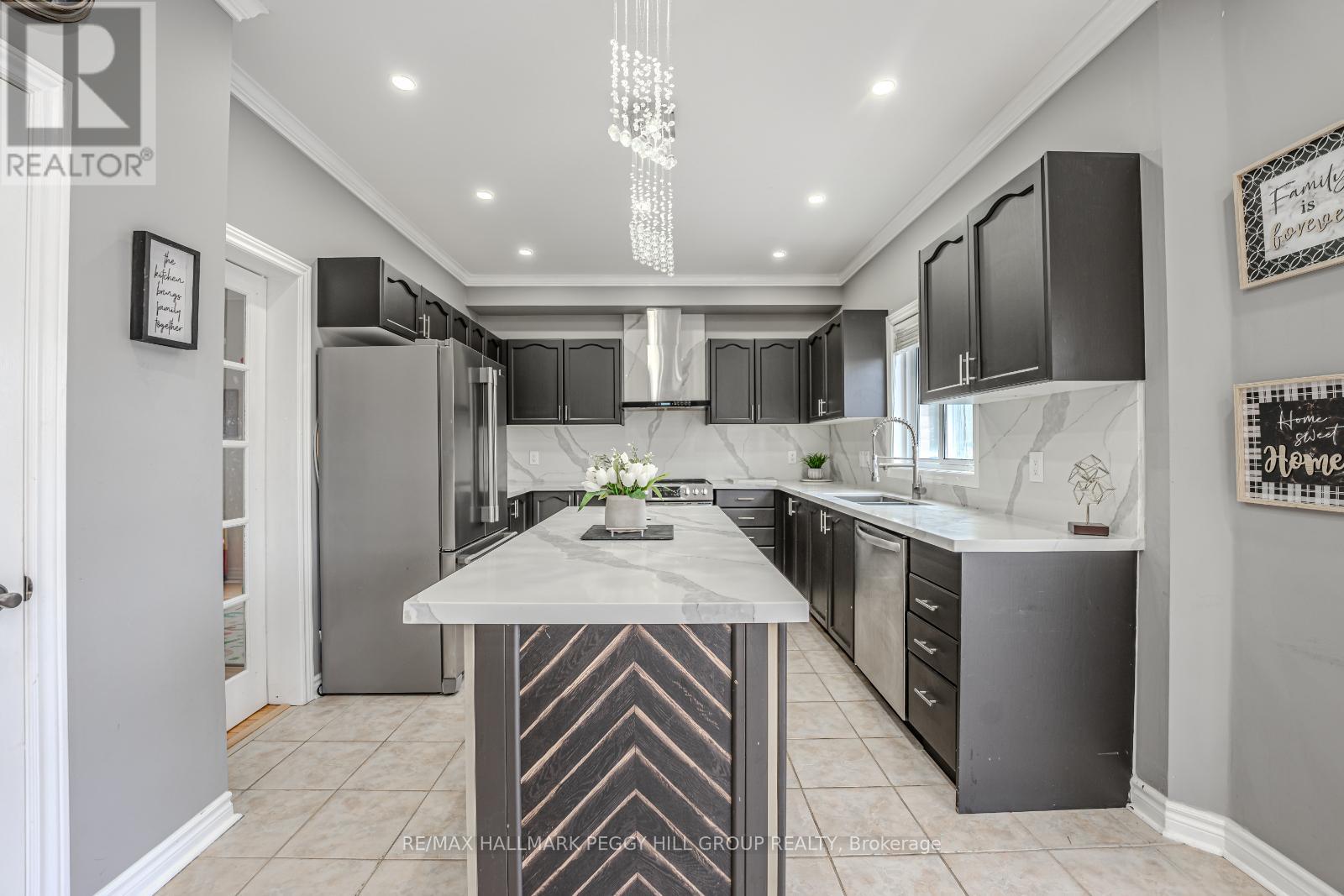 Property at 61 CARLEY CRESCENT image 3