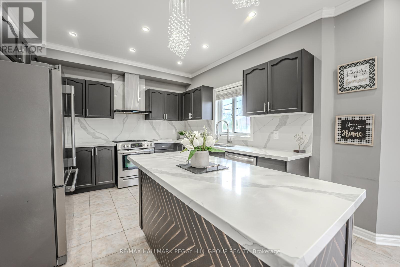 Property at 61 CARLEY CRESCENT image 5