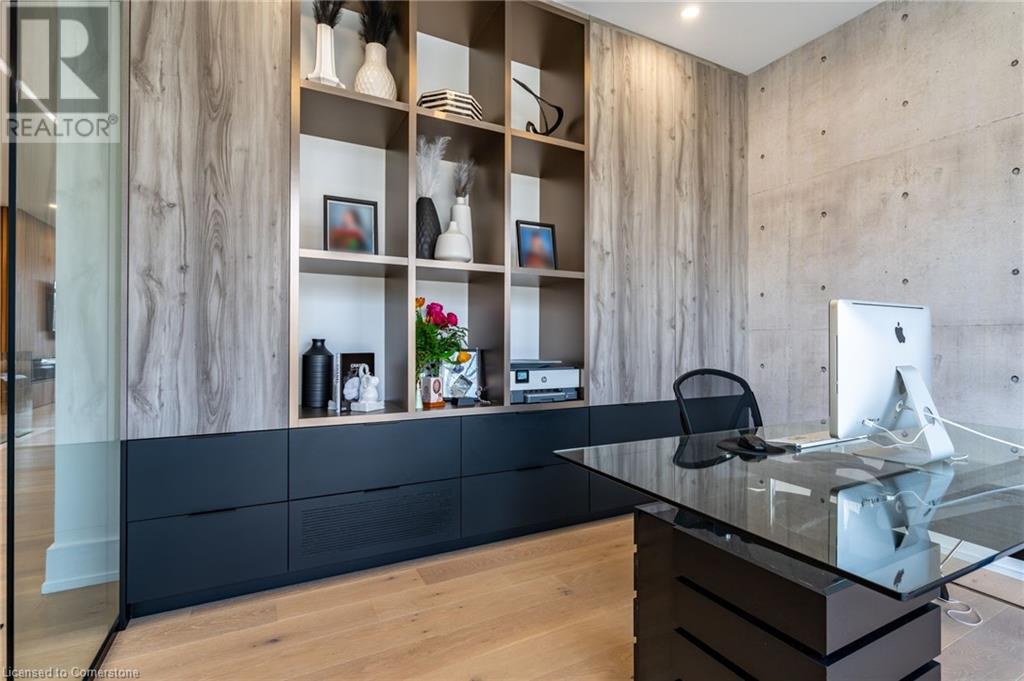 Property at 86 VALLEYVIEW Drive image 3