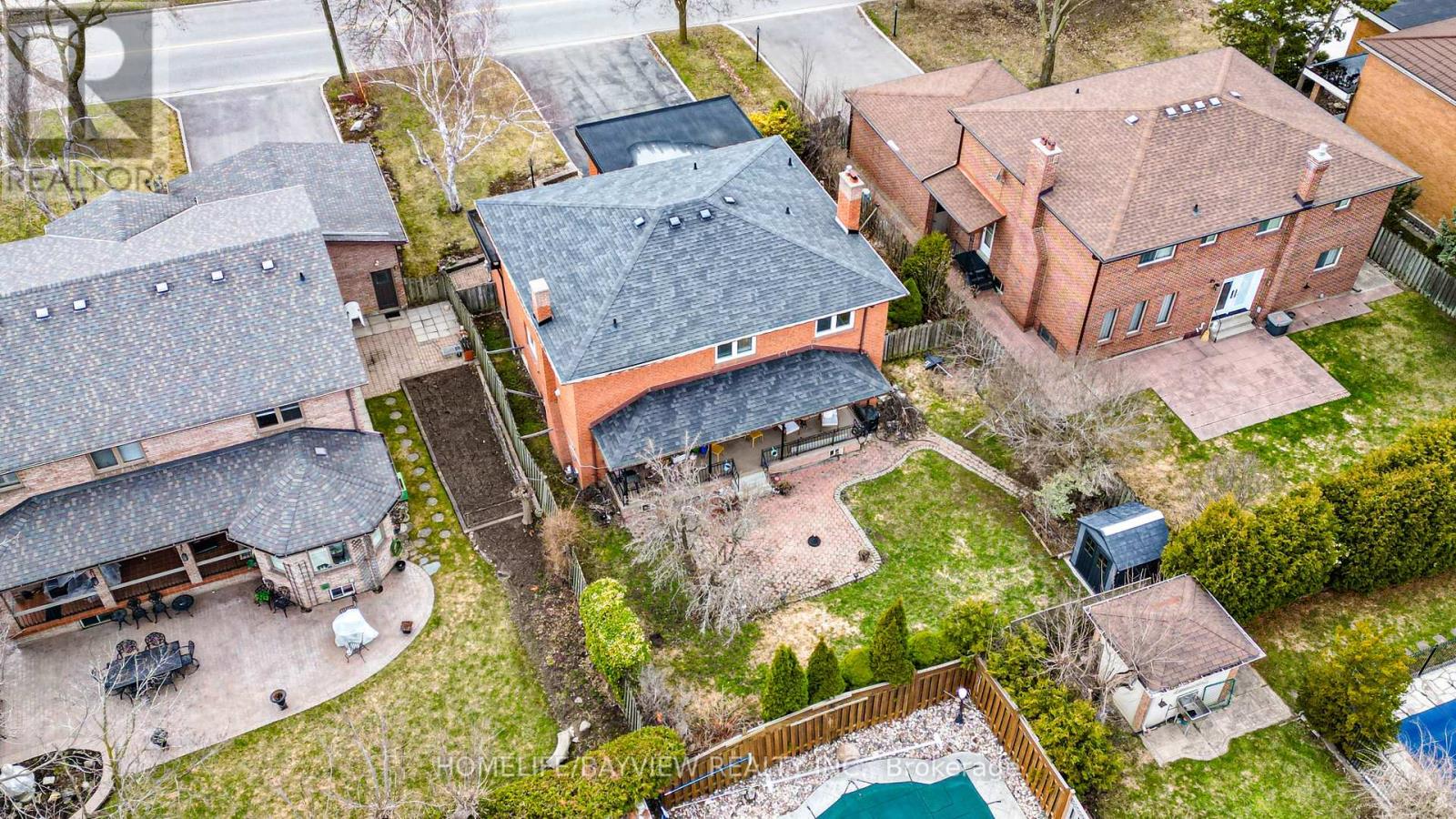 Property at 25 KERSEY CRESCENT image 2