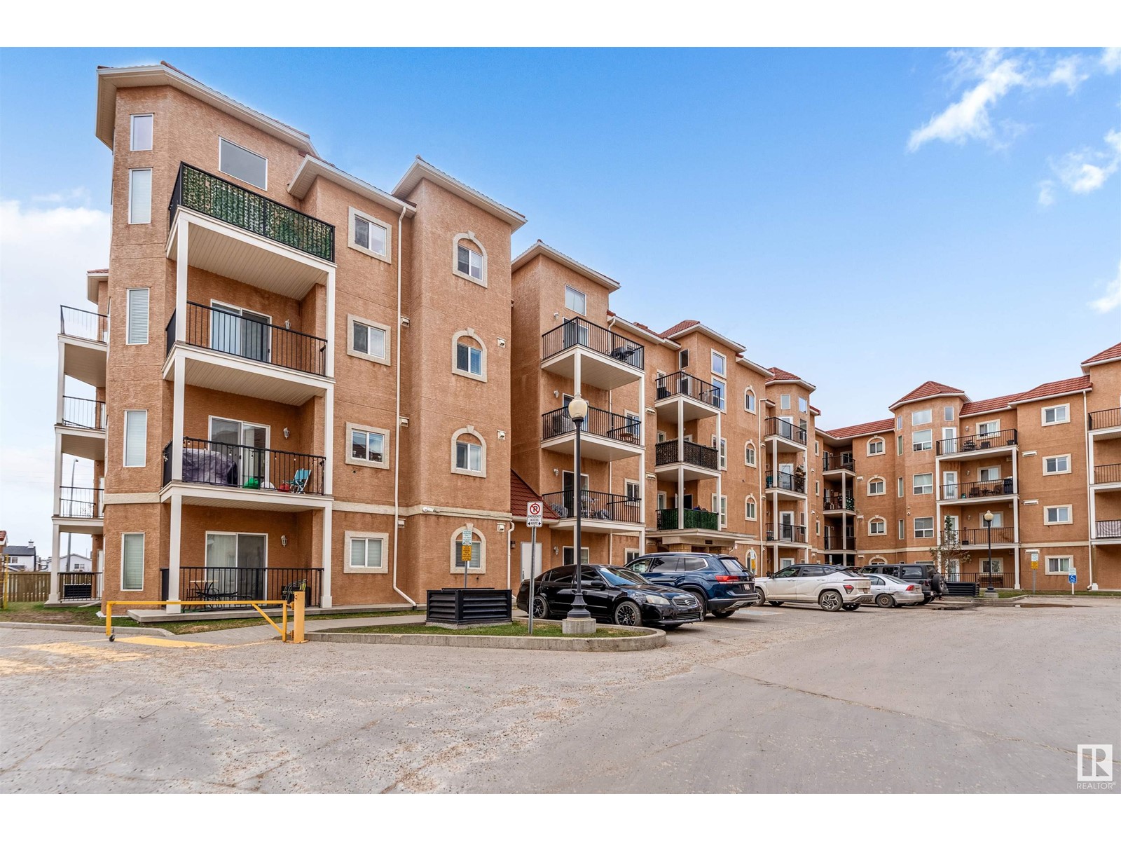 Property at #102 13835 155 AV NW image 1