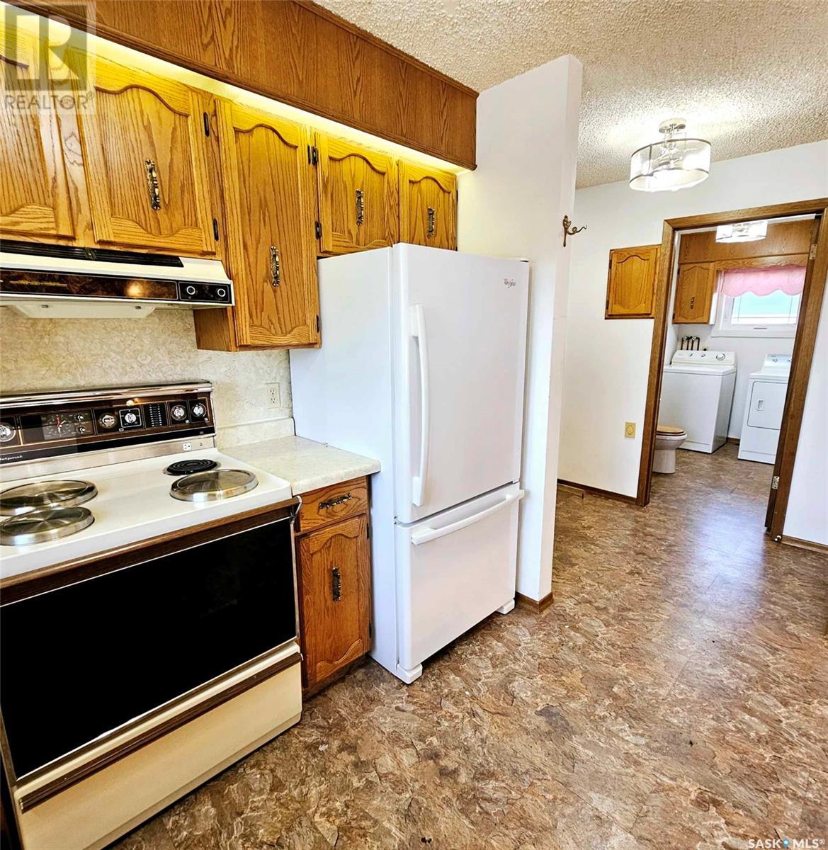 219 Carl Avenue E, Langenburg, Saskatchewan  S0A 2A0 - Photo 6 - SK983193
