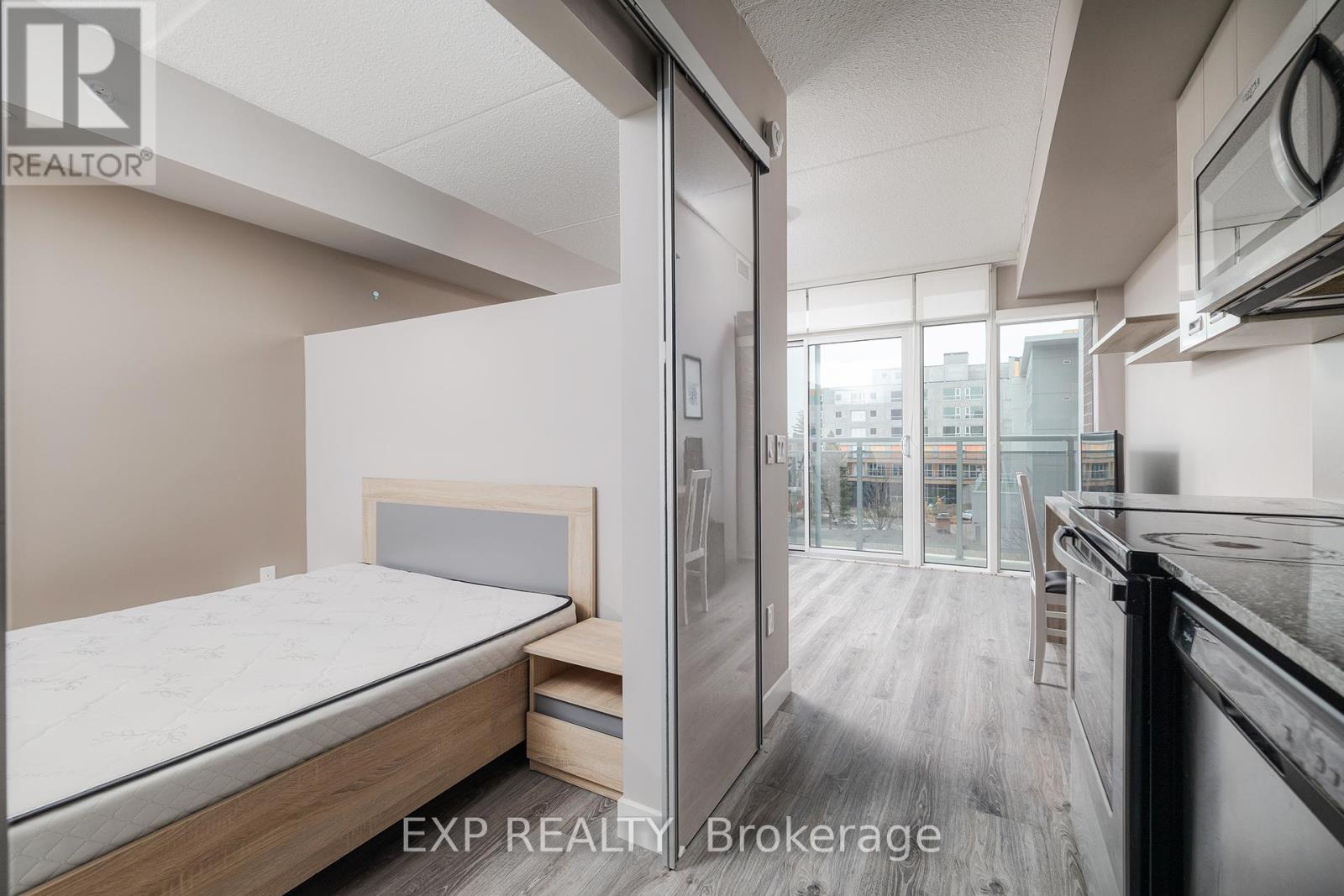 407 - 308 Lester Street, Waterloo, Ontario  N2L 0H9 - Photo 6 - X12081202