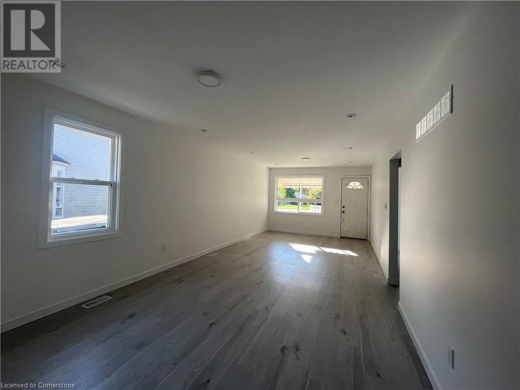 6316 Montrose Road, Niagara Falls, Ontario  L2H 1L6 - Photo 3 - 40716683