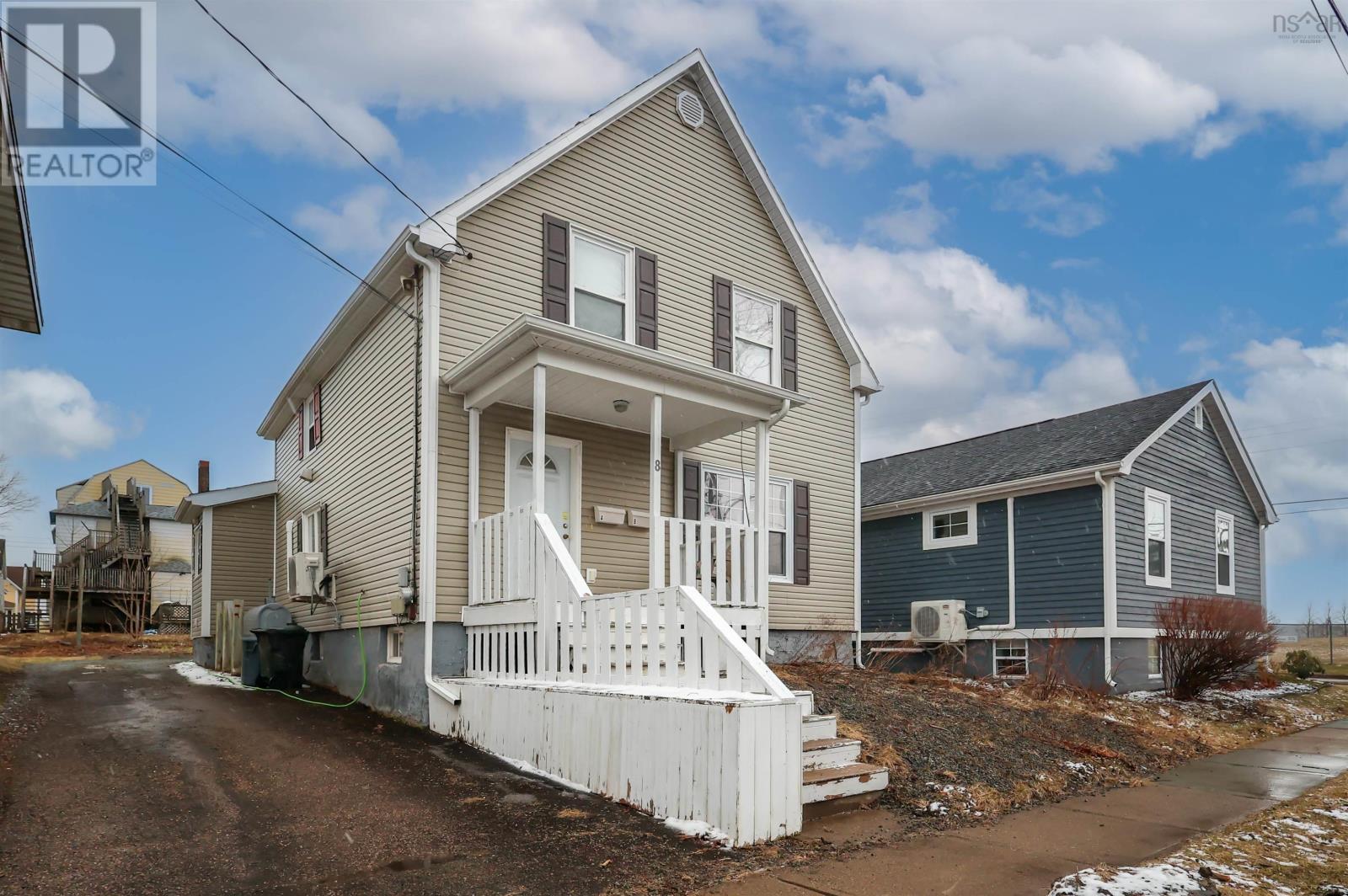 8 Campbell Street, Sydney, Nova Scotia  B1P 1E9 - Photo 2 - 202507767