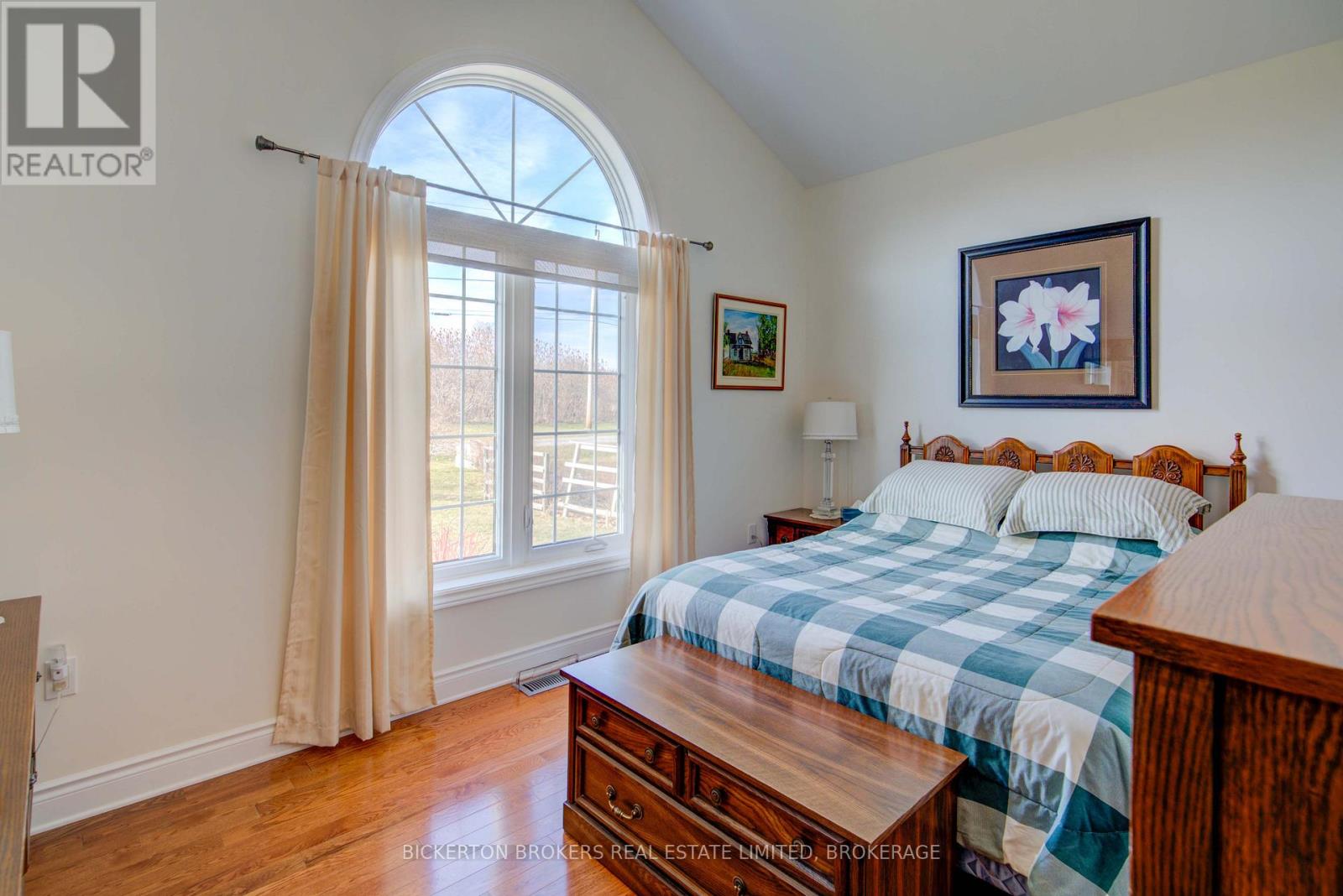255 Good Friend Drive, Frontenac Islands, Ontario  K7G 2V6 - Photo 24 - X12075520